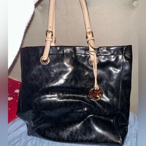 Micheal kors tote bag
